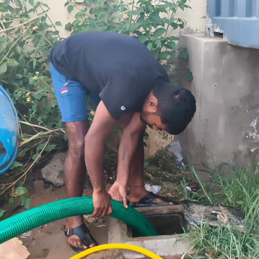 Gayatri-septic-tank-cleaners-gallery8
